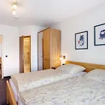 Haus Erika 아파트 *