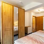 Haus Erika Apartman *